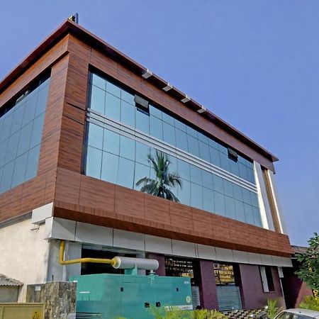 Treebo Trip Majestic Inn Thampanoor Thiruvananthapuram Exterior photo